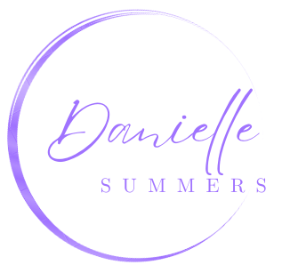 Site Logo - Danielle Summers